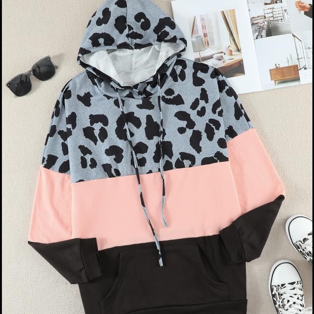 Plus size pink leopard hoodie